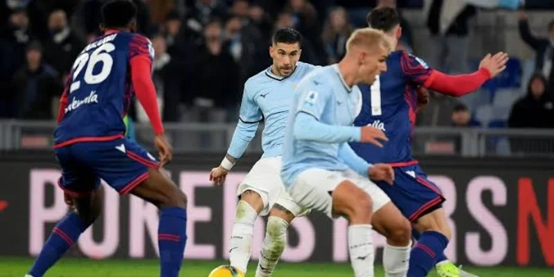 Bologna và Lazio đều là tên tuổi quen thuộc của bóng đá Ý.