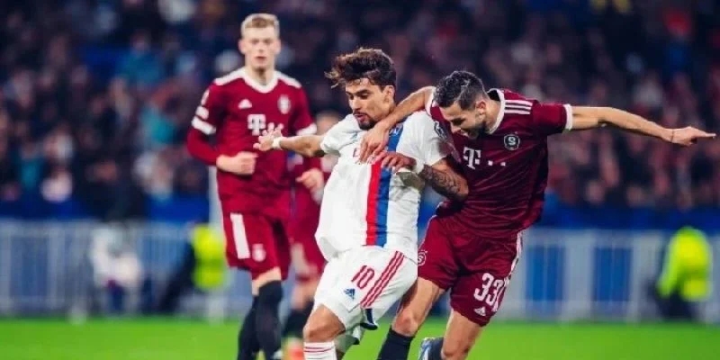 Olympique Lyonnais buộc phải thắng trong trận đấu tiếp đón Sparta Praha.